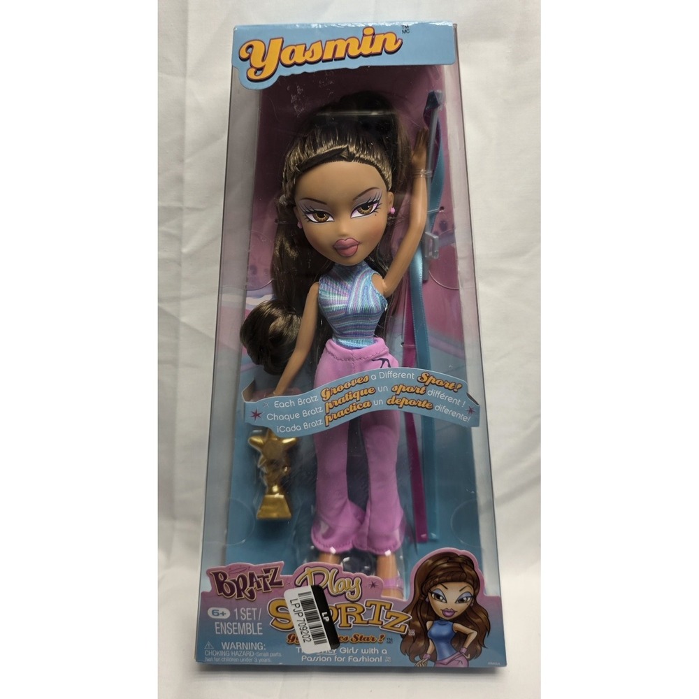 Gymnastics Fashion Doll with Accessories - Bratz Play Sportz Yasmin